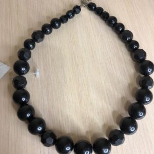 Бусы круглые черные