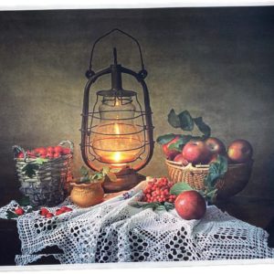 Картина на холсте "Натюрморт с керосиновой лампой"