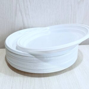 Одноразовые пластиковые тарелки 100 шт